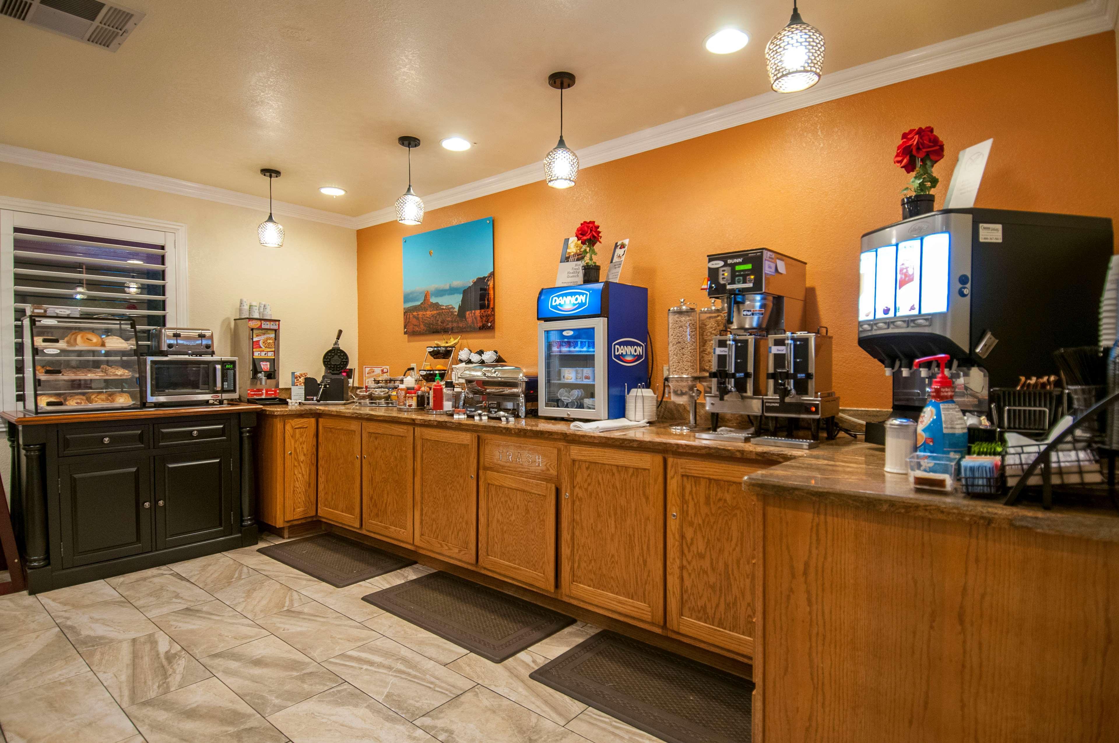 Best Western Santa Rosa Inn Екстериор снимка