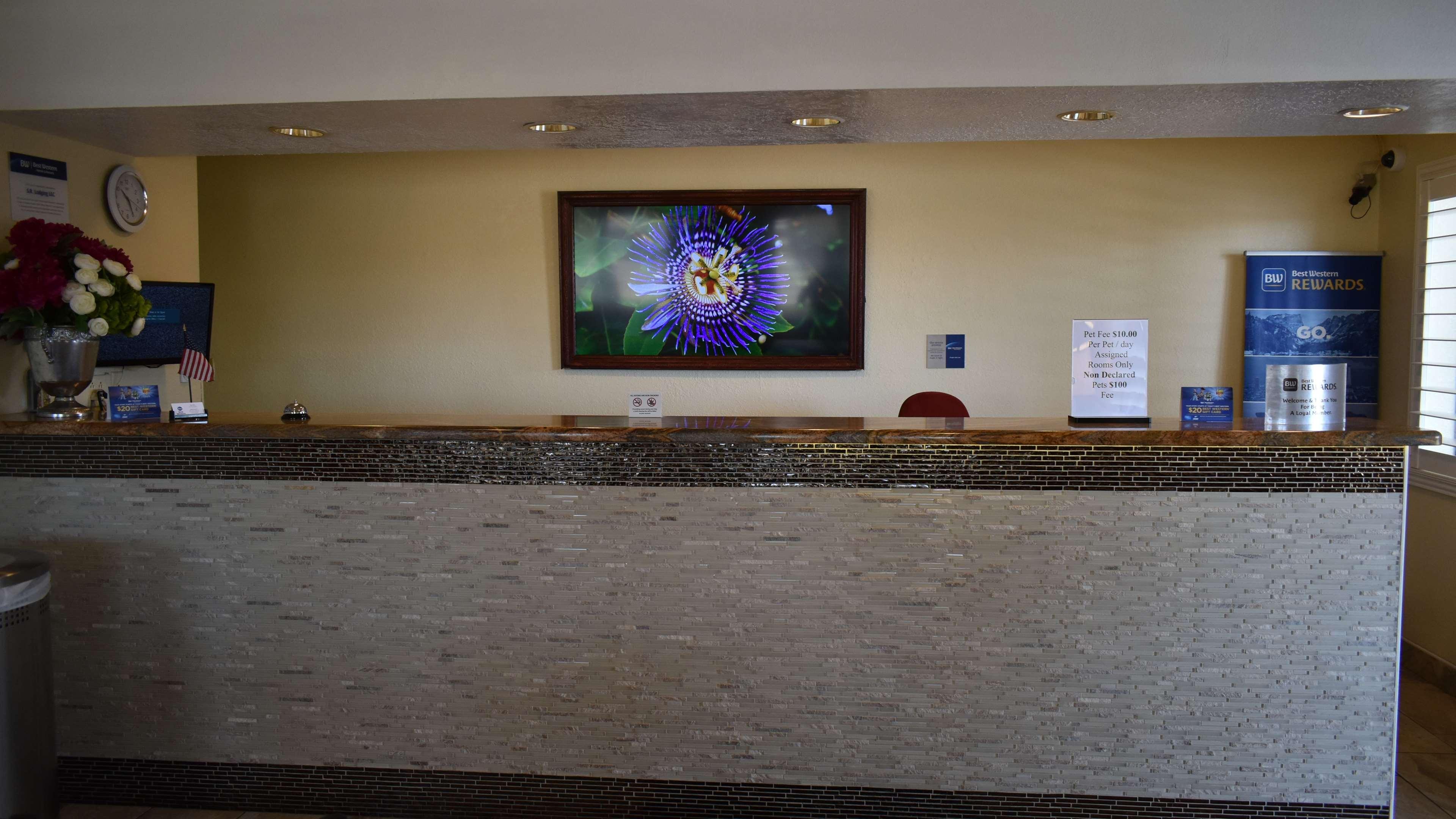 Best Western Santa Rosa Inn Екстериор снимка