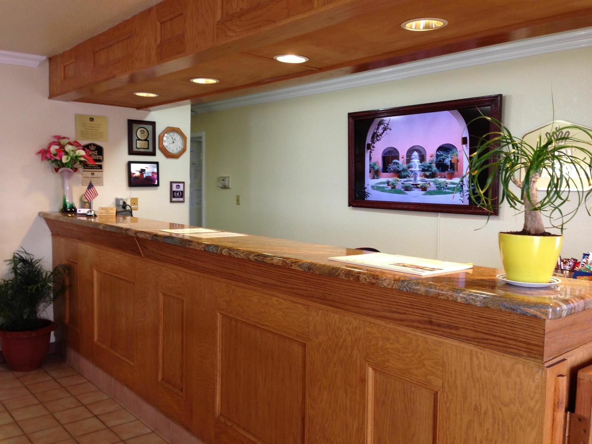 Best Western Santa Rosa Inn Екстериор снимка